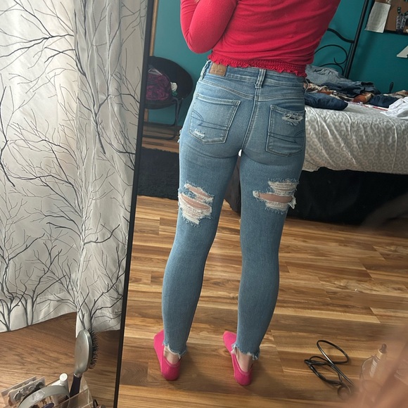 American Eagle women’s jeans - Picture 3 of 14